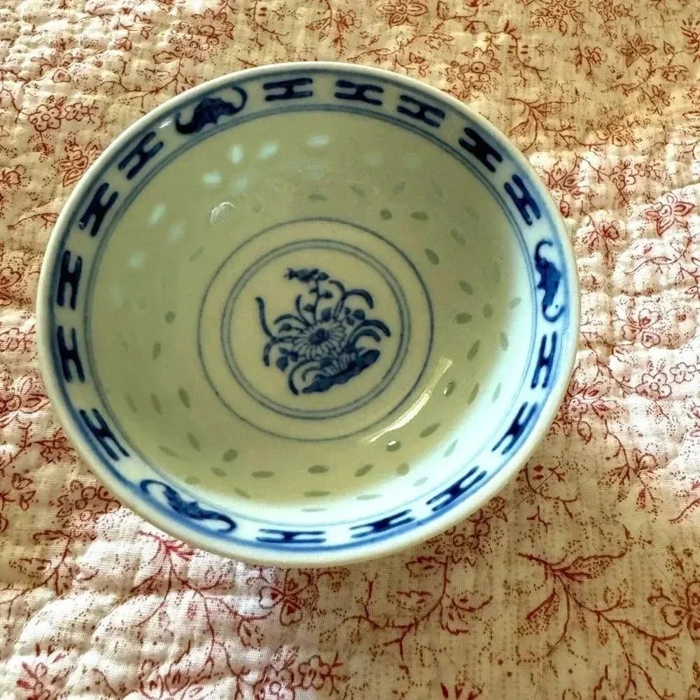 Chinese hand painted porcelain rice eye grain bowl marked Vintage/Rare minature